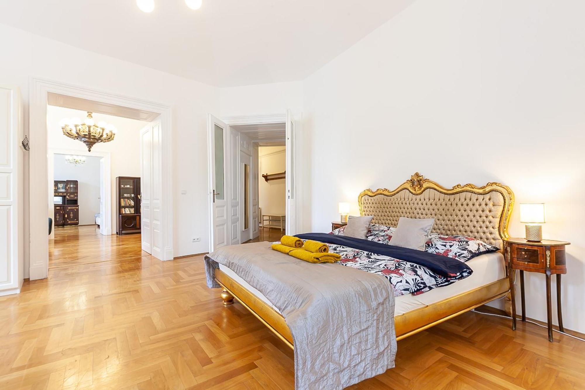 Apartmán Royal Apartment By Charles Bridge View Of Saint Nicholas Church Prague