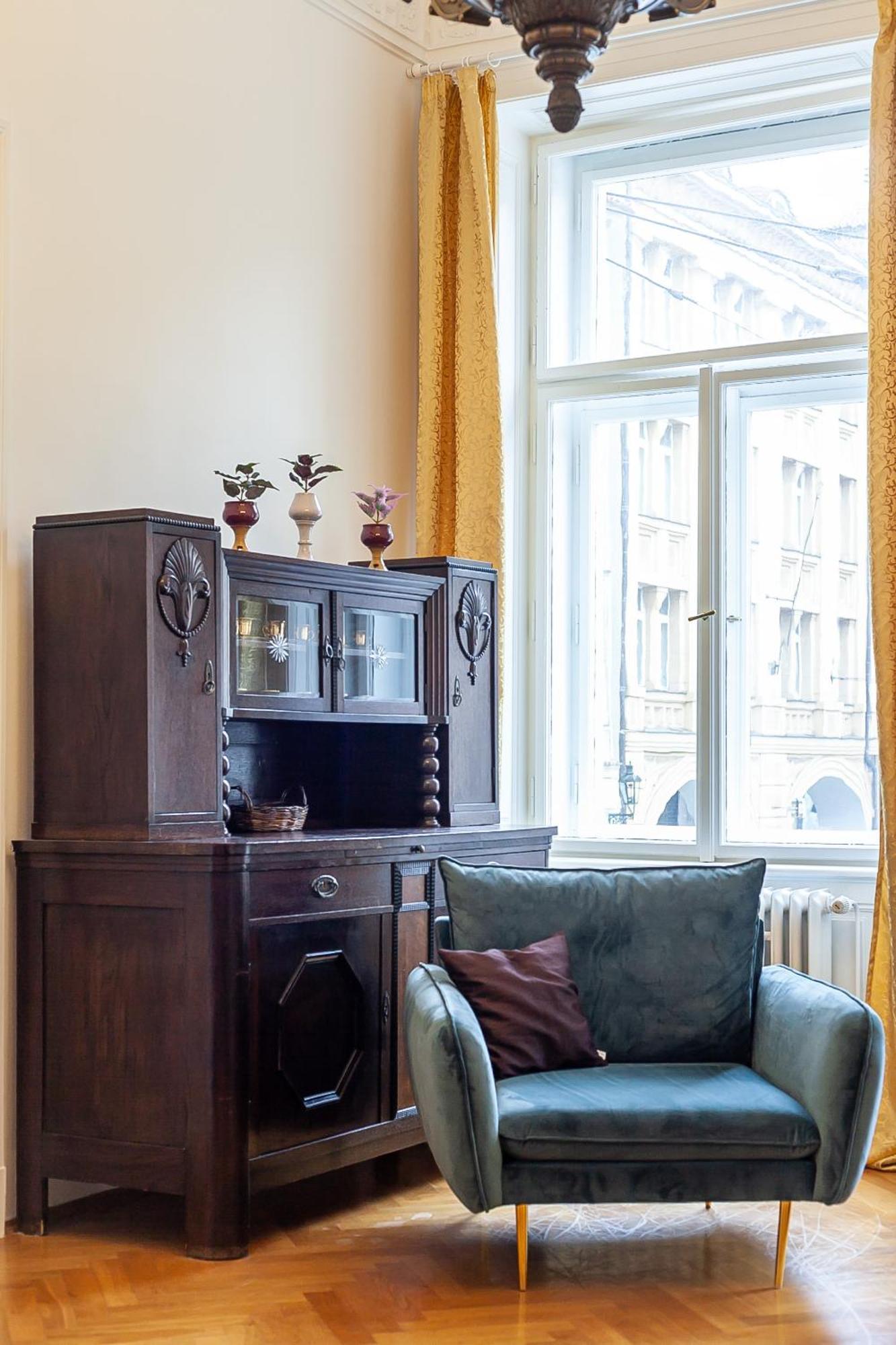 Royal Apartment By Charles Bridge View Of Saint Nicholas Church Apartmán Prague