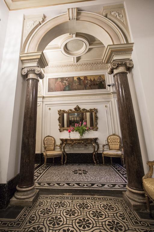 Apartmán Royal Apartment By Charles Bridge View Of Saint Nicholas Church